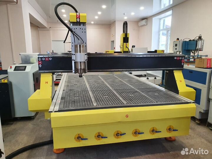Фрезерный станок с чпу 1325