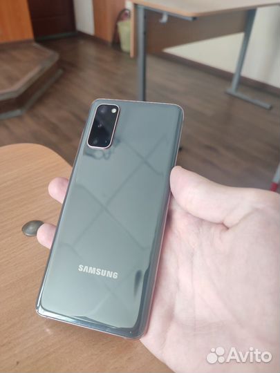 Samsung Galaxy S20 5G (Snapdragon 865), 8/128 гб