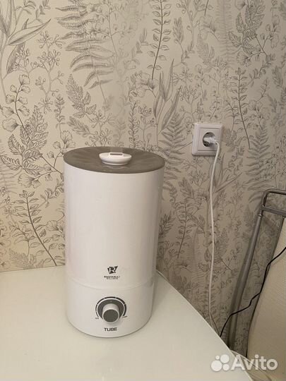 Увлажнитель Royal climat tube 4л