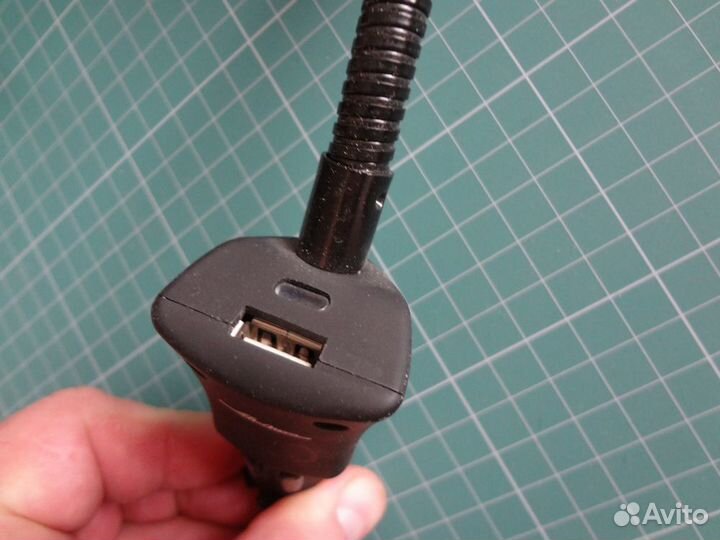 Держатель телефона с зарядкой