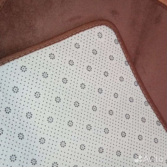 Коврик новый 83 х 125 см