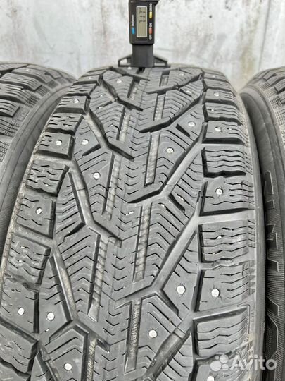 Tigar SUV Ice 215/60 R17