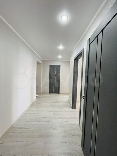 2-к. квартира, 57 м², 3/10 эт.