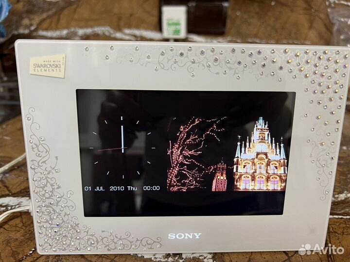 Фоторамка Sony DPF-D720