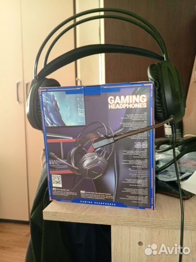 Проводные наушники