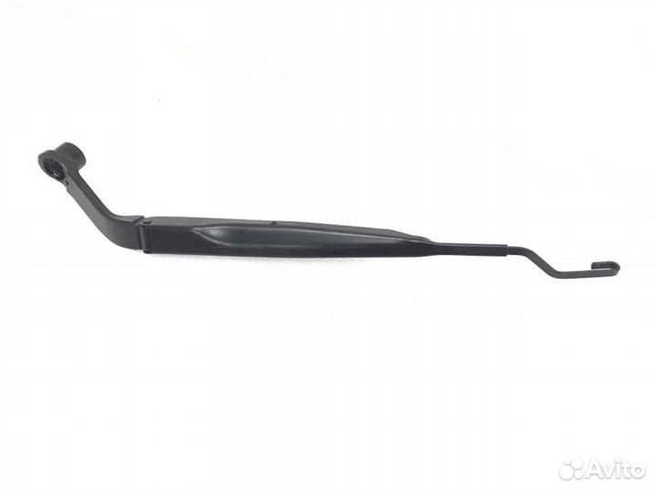 Поводок стеклоочистителя правый Mitsubishi