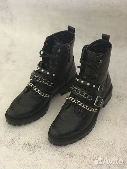 Ботинки Stradivarius демисезонные женские