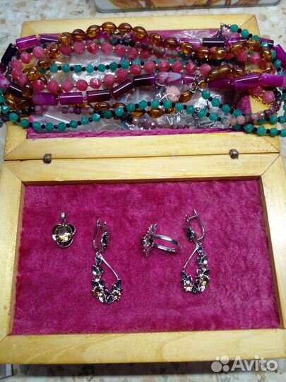 Коплект с султанитом и шпинелью