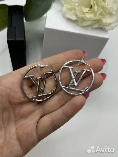 Серьги louis vuitton