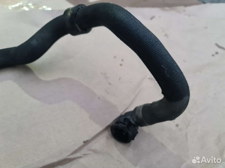 Патрубок охлаждающей жидкости Mercedes W212 63AMG