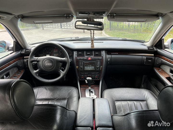Audi A8 4.2 AT, 2000, 335 000 км