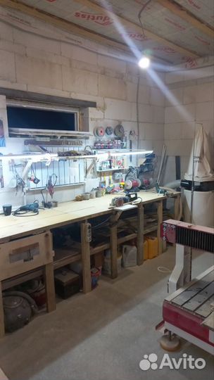 Столяров плотник