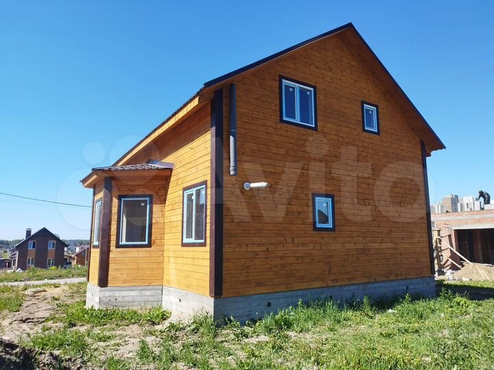 Коттедж 128 м² на участке 7 сот.