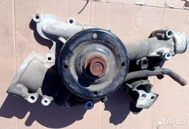 Помпа охлаждения двигателя Hemi 5.7 Dodge RAM
