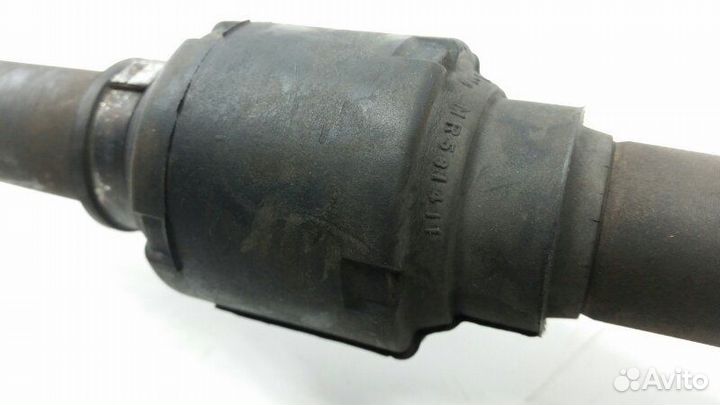 Привод передний правый Mitsubishi Grandis NA4W