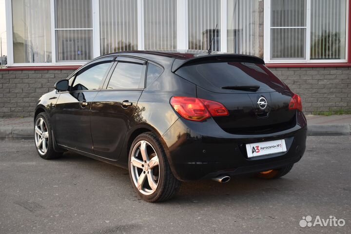 Opel Astra 1.4 МТ, 2010, 170 000 км