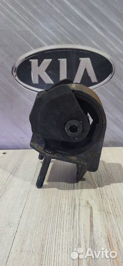 Кронштейн опора крепления кпп коробки передач Kia