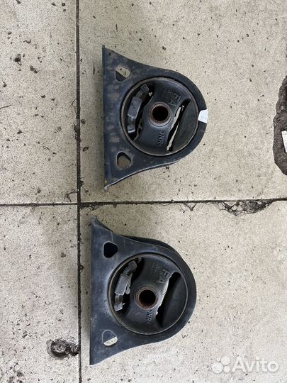 Подушка двигателя grandis