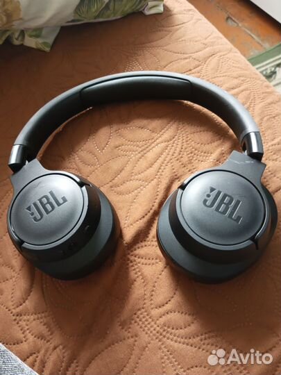 Беспроводные наушники jbl