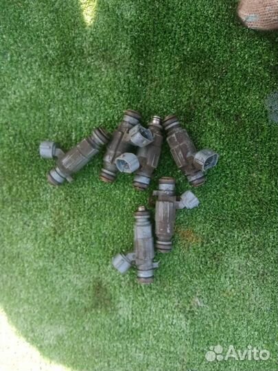 Форсунка топливная Kia Sorento 1 3.5 V6 G6CU