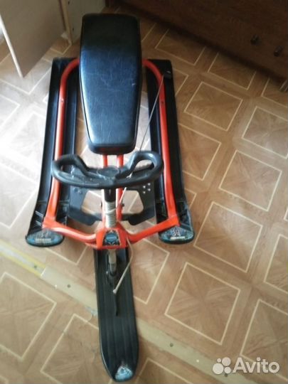 Детский снегокат бу