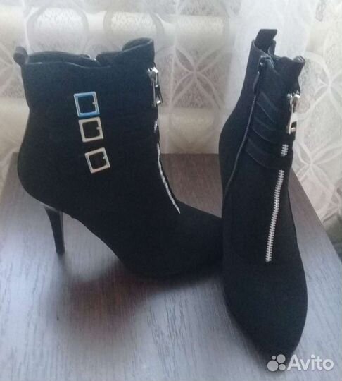 Сапоги д/сезон р. 40 новые