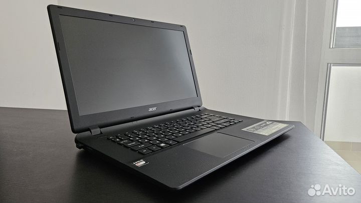 Ноутбук Acer Aspire ES1-520