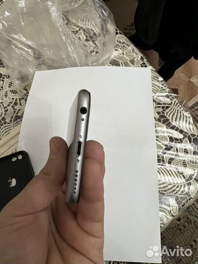 Телефон iPhone