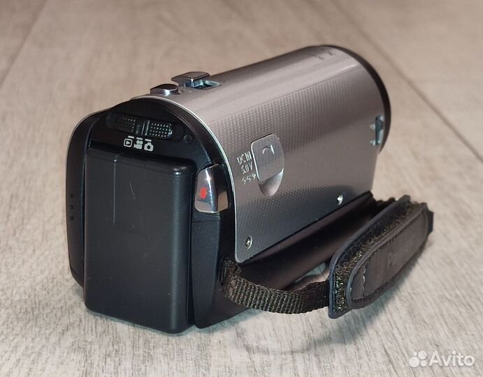 Видеокамера Panasonic HDC-SD80