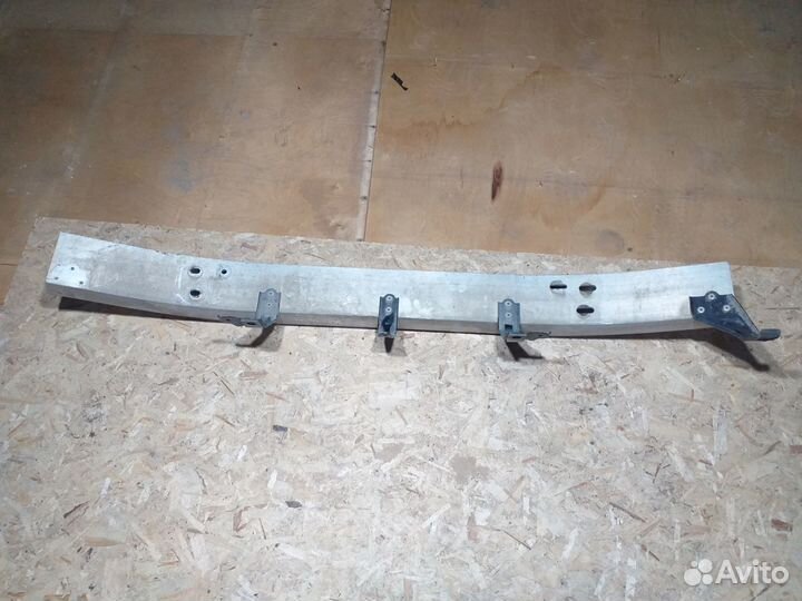 Усилитель бампера Toyota Land Cruiser Prado 150