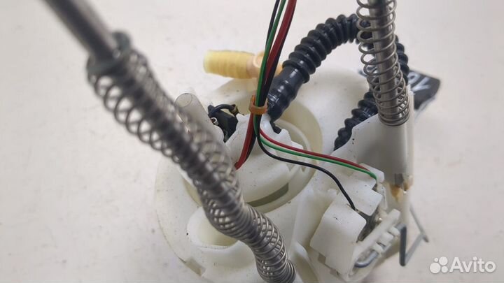 Насос топливный электрический Volkswagen Tiguan