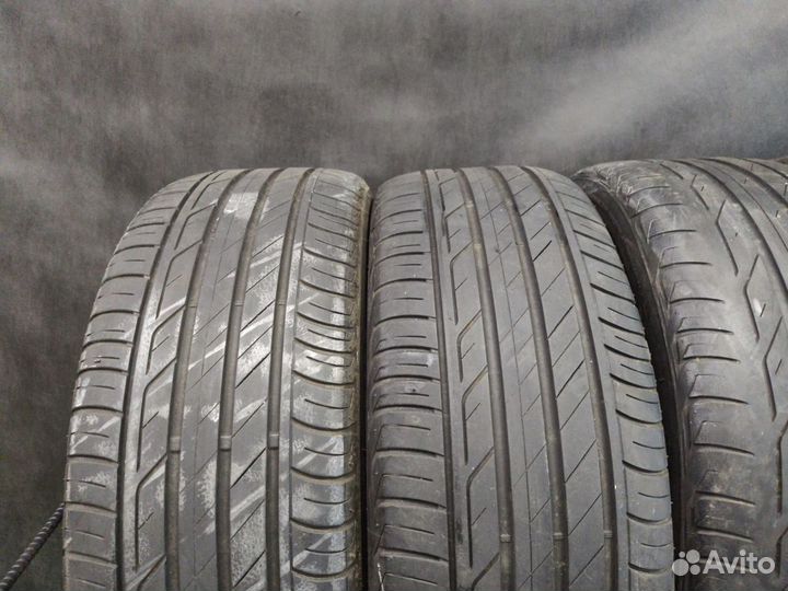 Bridgestone Turanza T001 225/45 R17