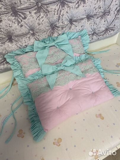 Подушечки бортики в кроватку ноаорожденного