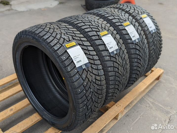 Pirelli Ice Zero 2 245/40 R19 90H