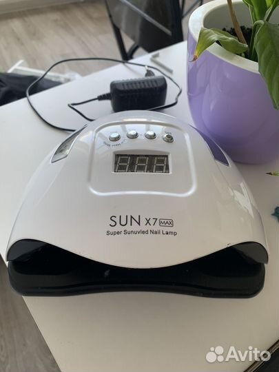 Лампа для ногтей