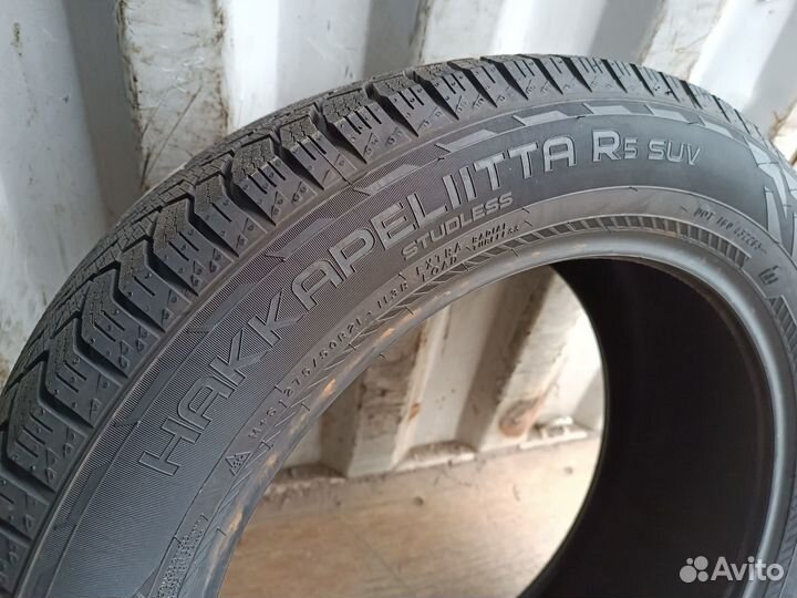 Nokian Tyres Hakkapeliitta R5 SUV 275/50 R21 113R