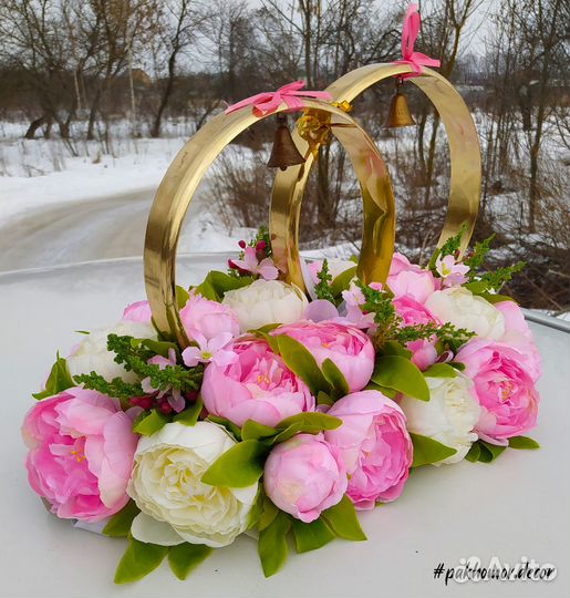 Свадебные украшения на машину