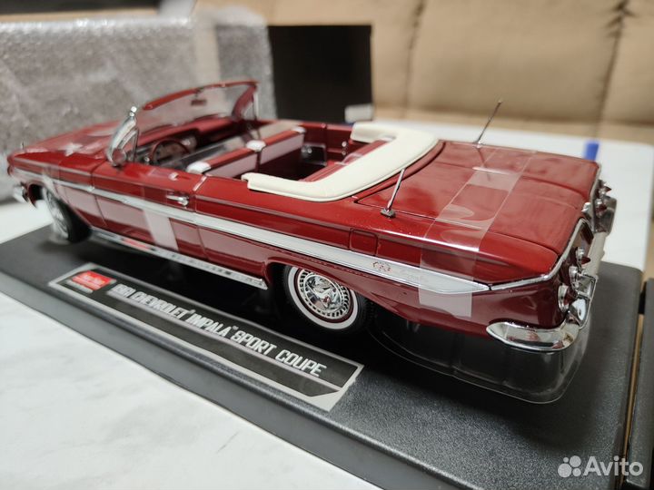 Chevrolet Impala 1961 1/18 SunStar