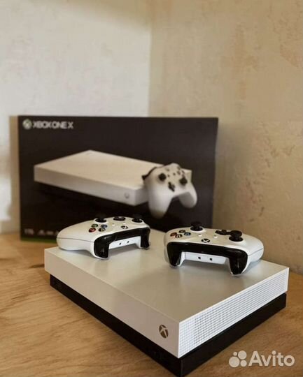 Microsoft Xbox One X 1000 гб