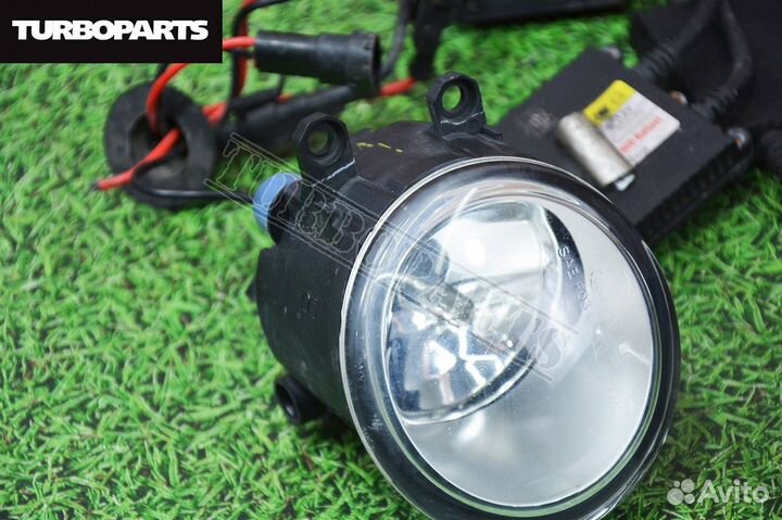 Туманки передние Toyota Prius ZVW30 2azfxe