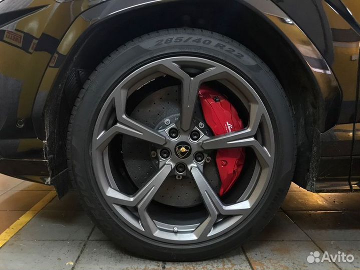 Pirelli Scorpion Winter 285/40 R22 и 325/35 R22 114W