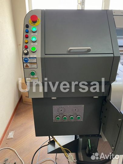 Сольвентный принтер Universal 3208 KM512i