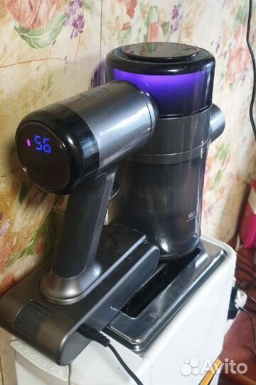 Вертикальный пылесос