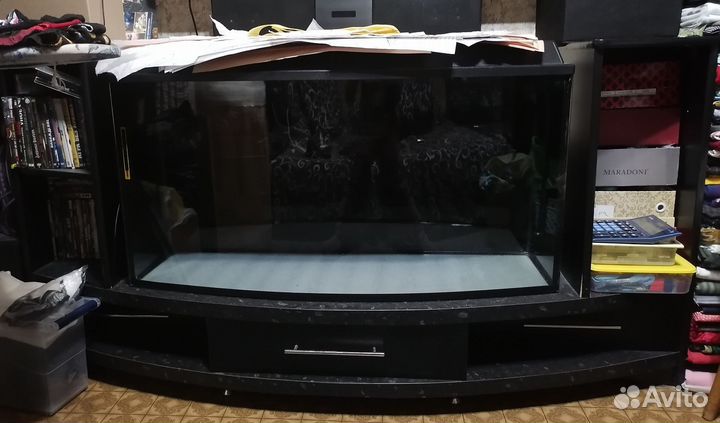 Аквариум с тумбой. Б/у. 250 литров