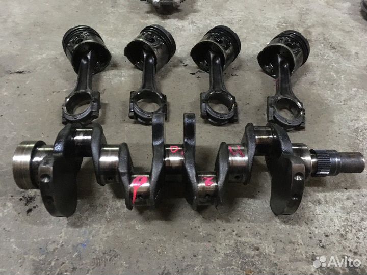 Шатуны (поршневая группа) (Hyundai H200)