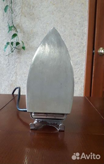 Утюг времен СССР
