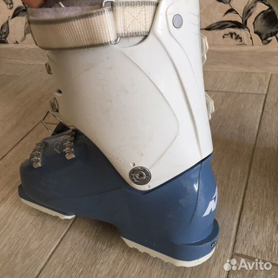 Горнолыжные ботинки детские 23 размер