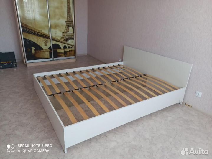 Кровать двуспальная