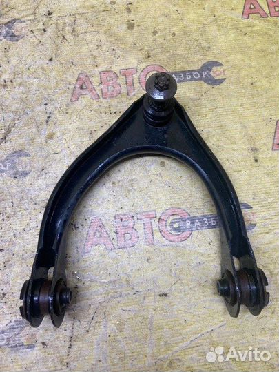 Рычаг подвески передний Toyota Mark X X120 4GR-FSE