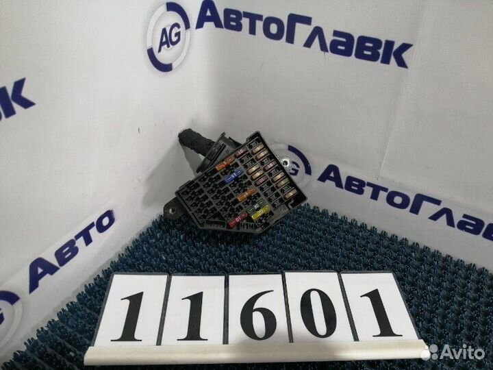 Блок предохранителей Volkswagen Passat